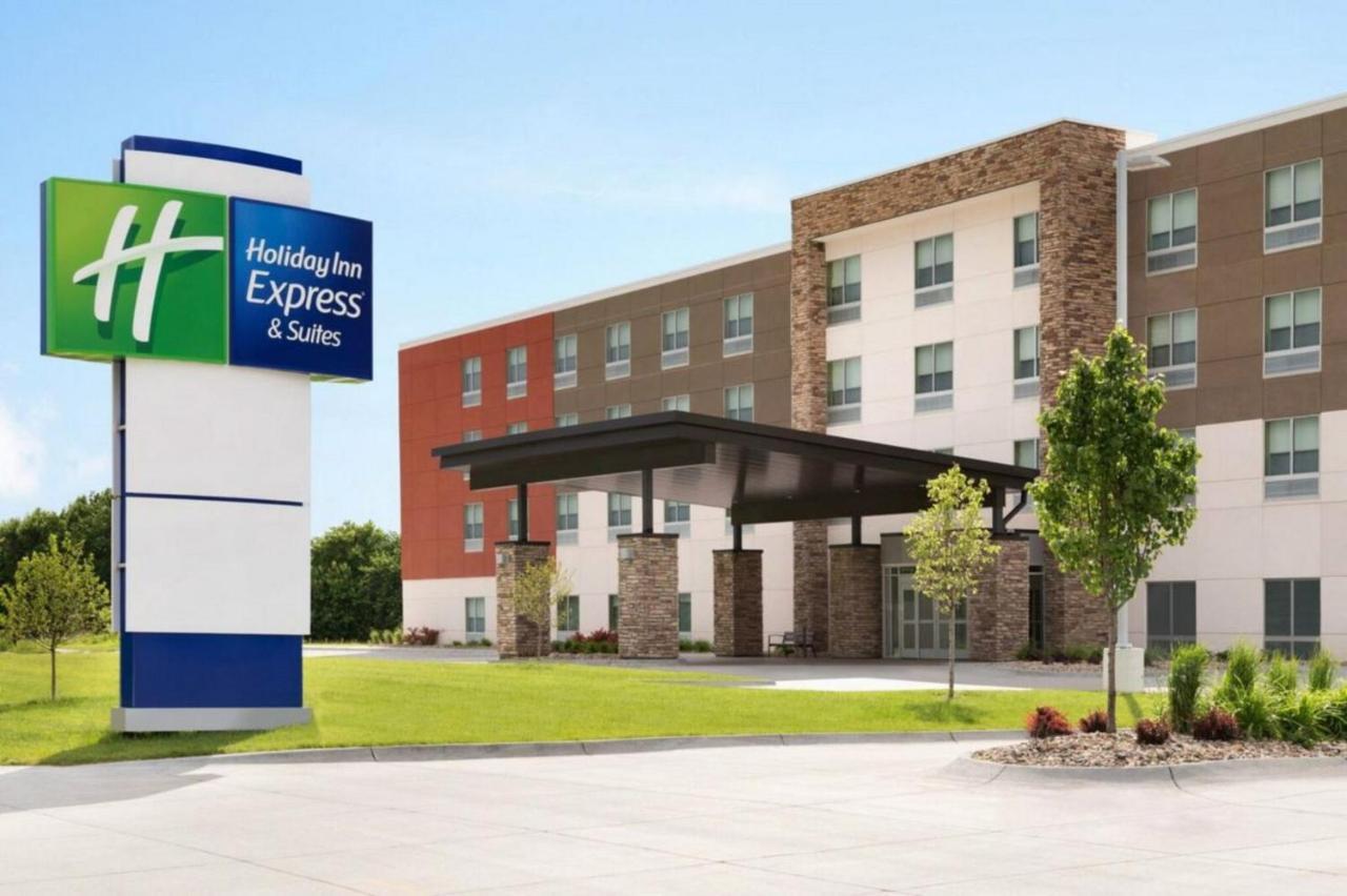 Holiday Inn Express & Suites Rhinelander By Ihg Luaran gambar