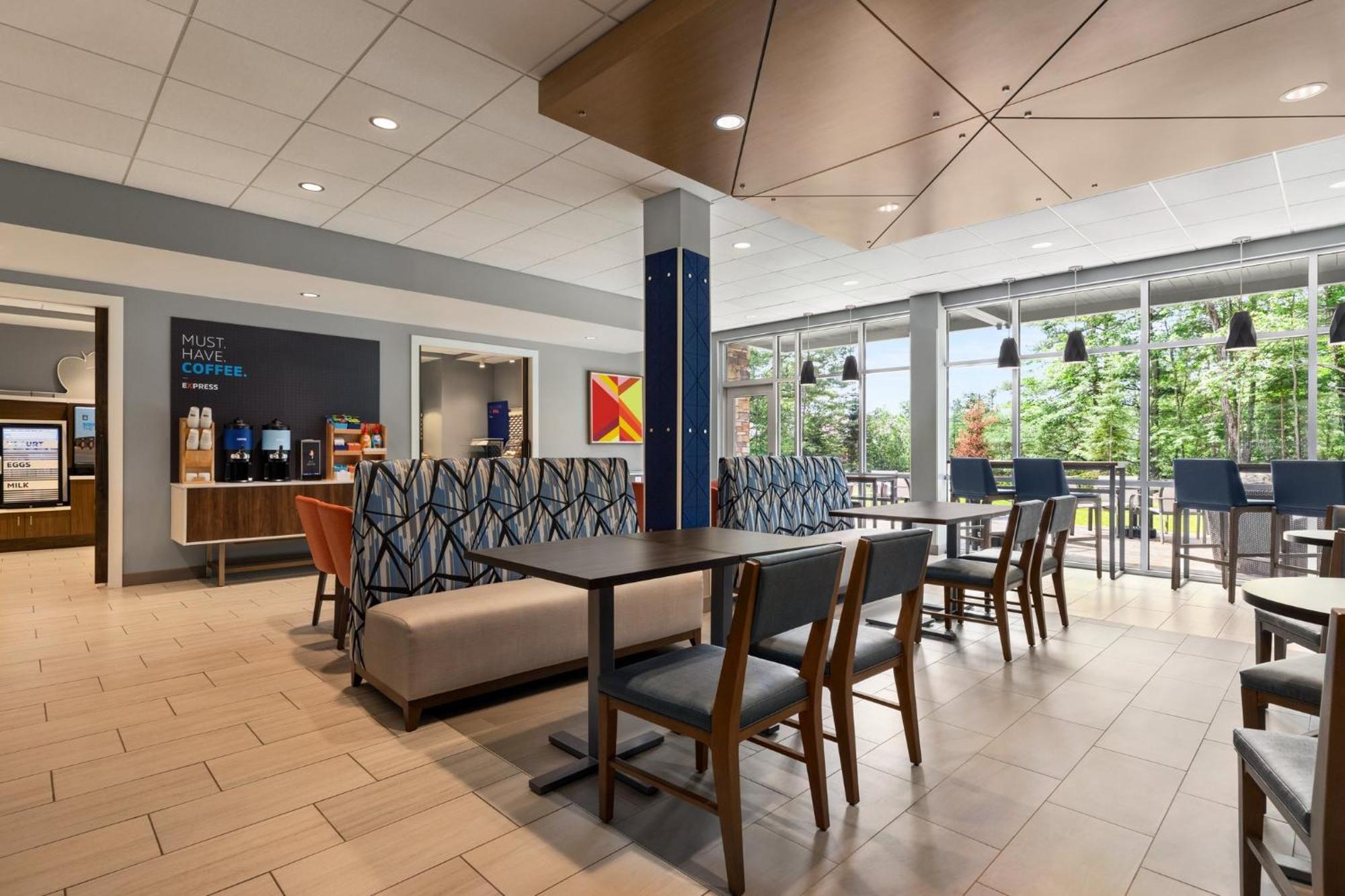 Holiday Inn Express & Suites Rhinelander By Ihg Luaran gambar