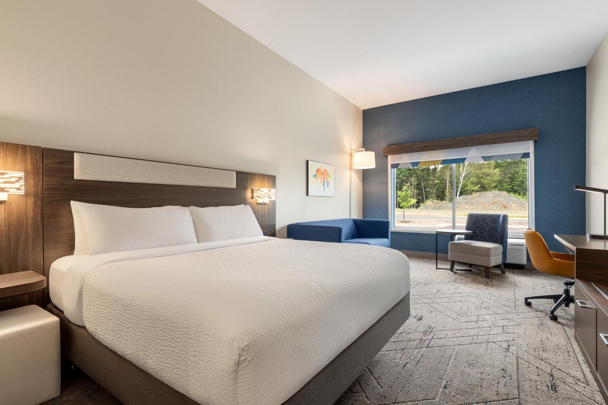 Holiday Inn Express & Suites Rhinelander By Ihg Luaran gambar